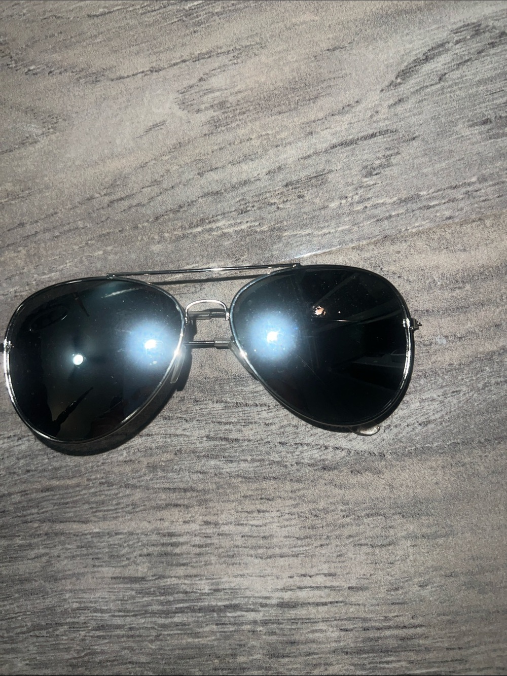 Classic Aviator Sunglasses in Black and Silver - Women Accessories